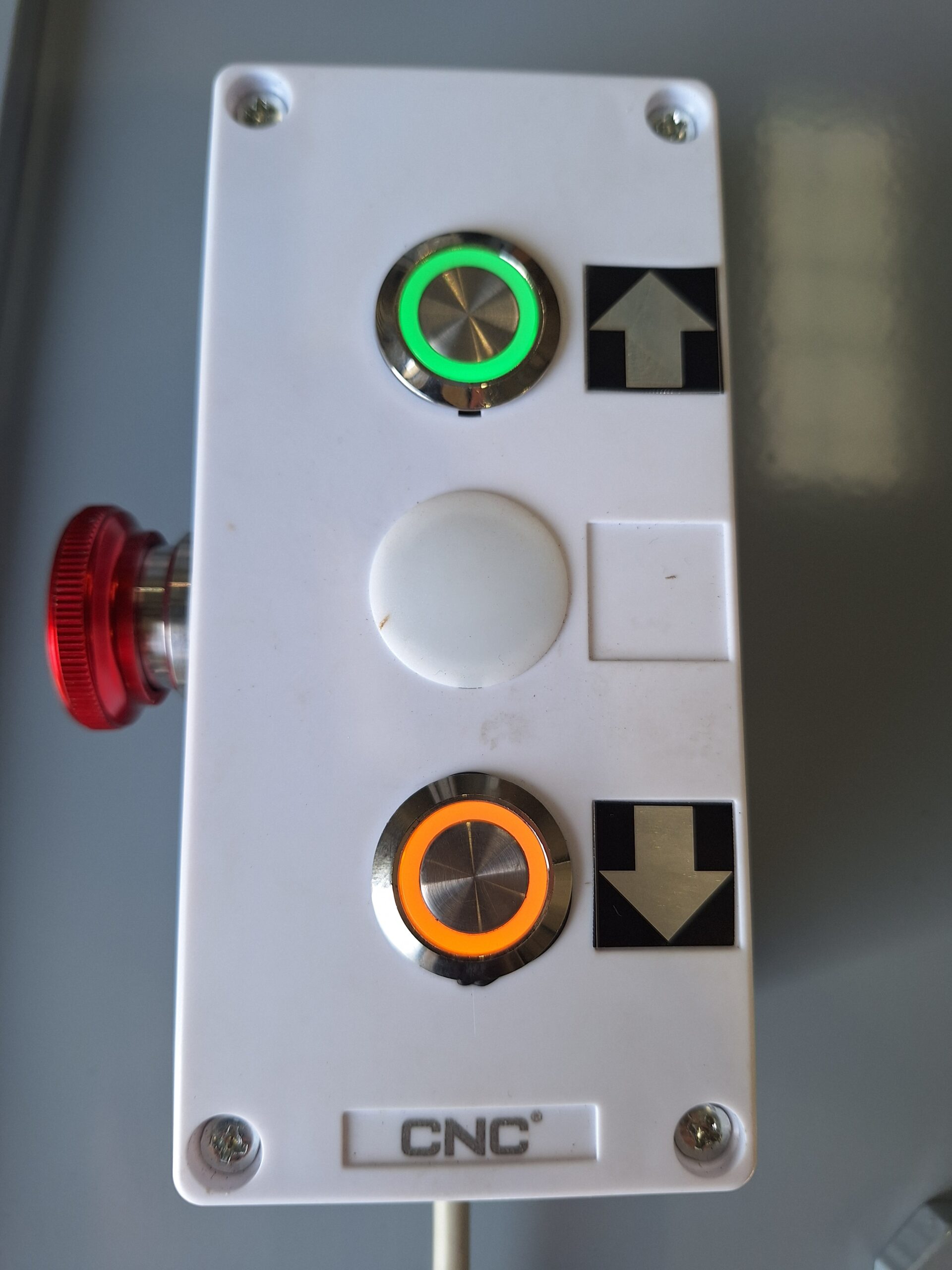 Detail of temperature setting button on kettle bass with digital degree readout.